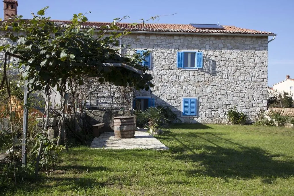 Studio Apartment In Funtana With Balcony, Air Conditioning, Wifi, Washing Machine 4982-8